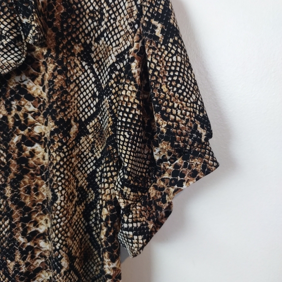 VanHeusen Snakeskin Print Women's Top Short Sleeves Collared Buttons Sz Large - Picture 7 of 12